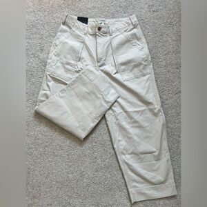 BANANA REPUBLIC • Authentic Chino Barrel Pants - Size 10